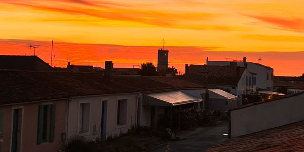Ile d'Aix terrasse vue mer coucher de soleil maison de locations maison centre bourg