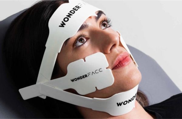 wonder face featuring electromagnetic stimulation targeting face muscles to enhance toning, lifting