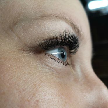 pose de cils Volume russe