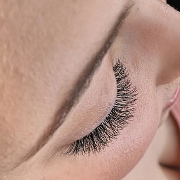 Volume russe extensions de cils