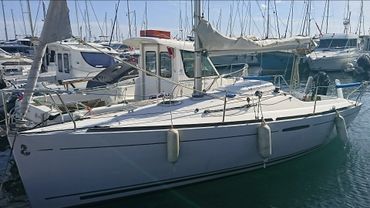 Location voilier BENETEAU FIRST 21.7 CANNES