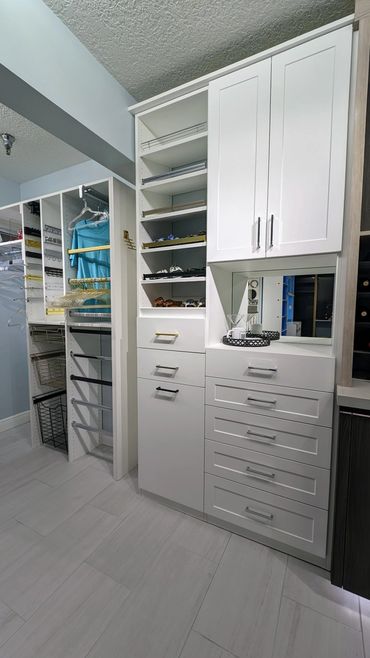 Closet Drawers, Shoe Shelves, Cabinet Doors, Closet Organizers, Shaker Door Style, Thermofoil Doors