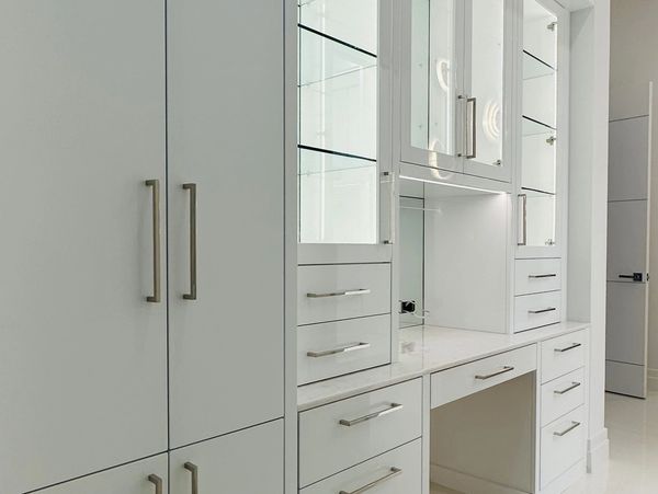 Custom Built-In, Custom Design, High Gloss Cabinetry, Custom Cabinetry, Cabinet Design
