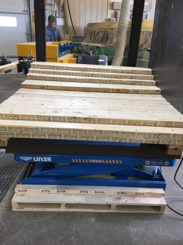 Grooved and stamped Dunnage