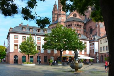 Der Leichhof - der alte Domfriedhof