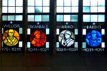 Die ersten vier Erzbischöfe von Mainz