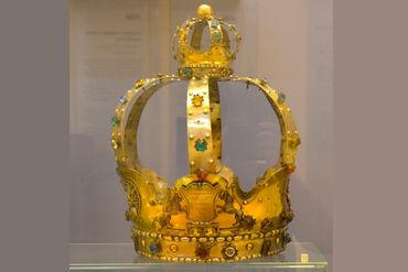 Landesmuseum: Goldene Tora-Krone