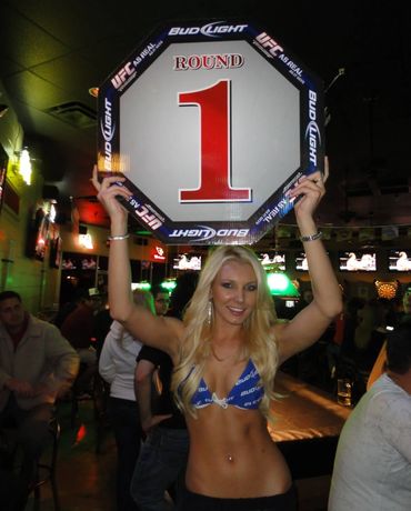 Experience UFC at SANTISI BROTHERS