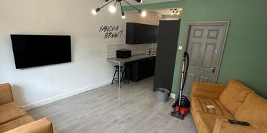 Professional end-of-tenancy cleaning services meeting landlord standards & a hassle-free move-out.