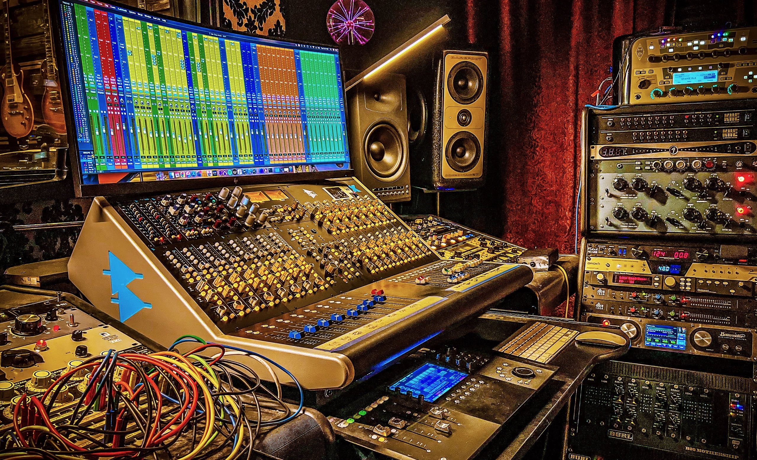 Mixing Studio Orlando, API mixing console, Mixing and Mastering Orlando