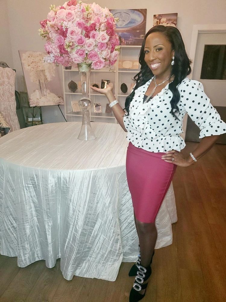 wedding planner, event designer, luxury floral design, business branding coach, brand 101