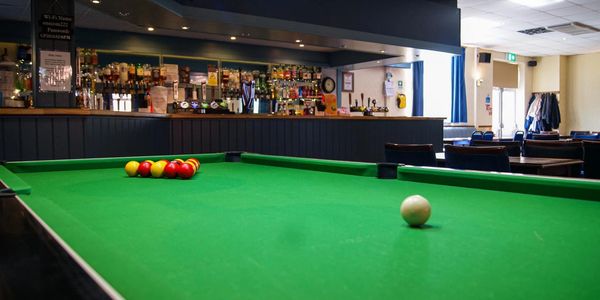 Pubs near me with pool table, pubs near me with snooker table, snooker club Amesbury Salisbury