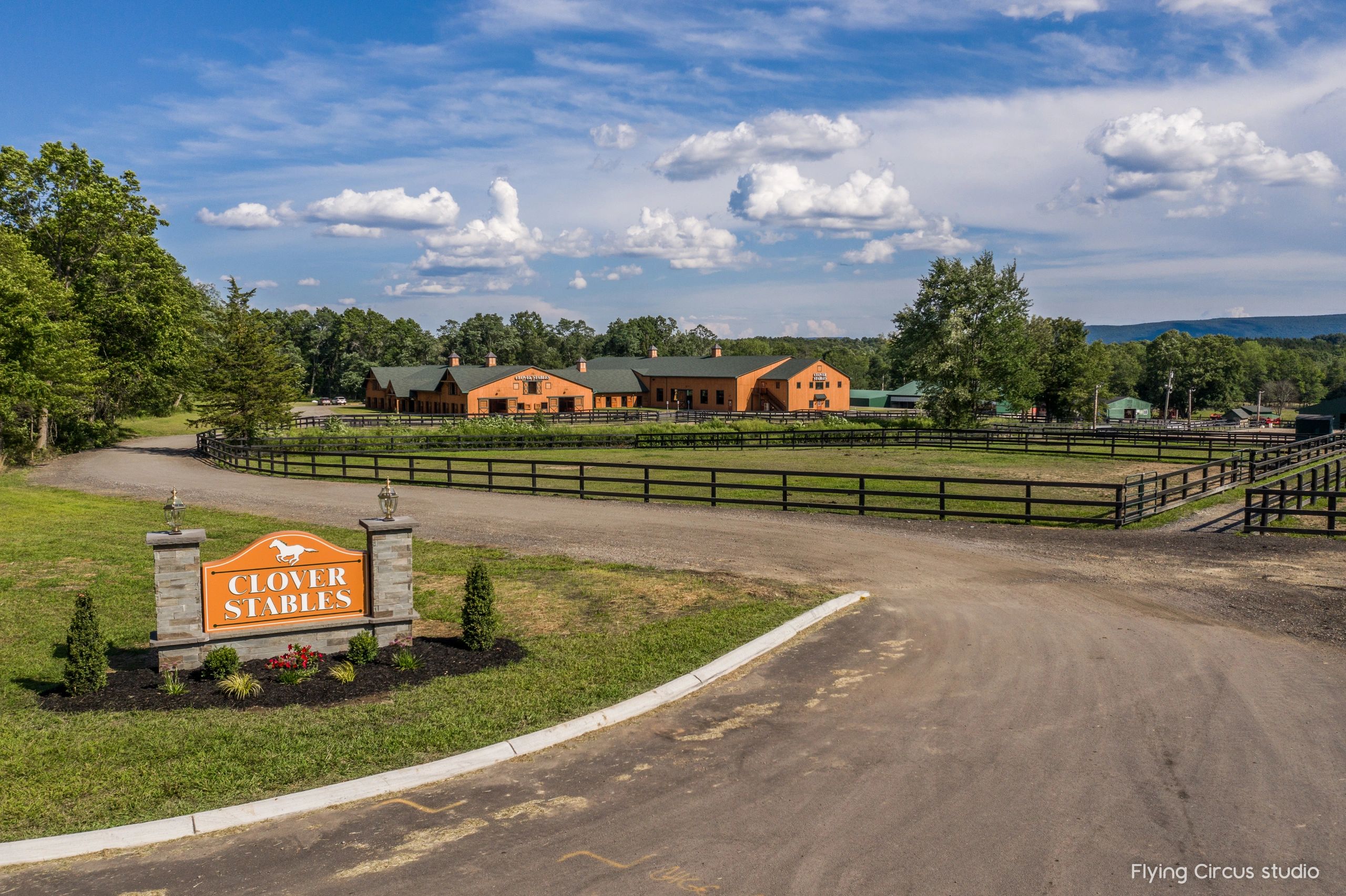 TEAM THE CLOVER STABLES