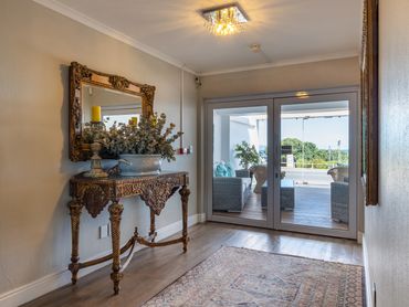 Hermanus Boutique Guest House Entrance