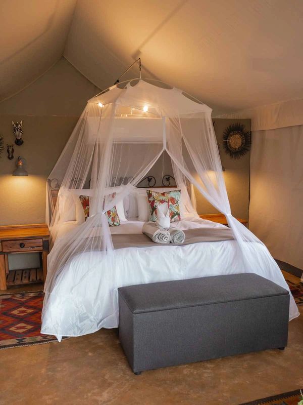 Umkumbe Bush Lodge Superior Tent