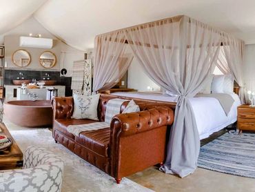 Umkumbe Bush Lodge Honeymoon Suite