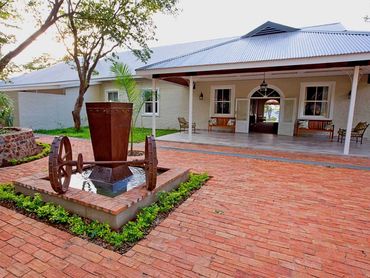 Pioneers Victoria Falls