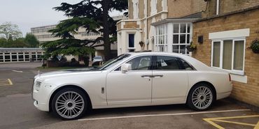LEICESTER PLATINUM CHAUFFEURS ROLLS ROYCE GHOST AT GLEN FIELD REGISTRY OFFICE