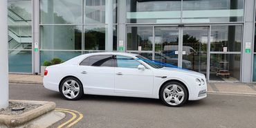 LEICESTER PLATINUM CHAUFFEURS BENTLEY FLYING SPUR AT MARRIOTT HOTEL LEICESTER