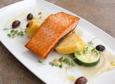 <img alt= " Salmon Plate">