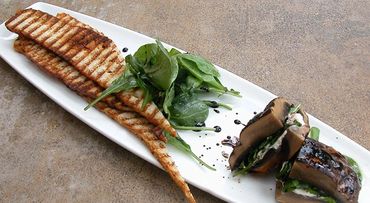 <img alt= " Flatbread Plate">