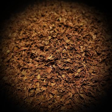 Dried crushed Red Vein leaf