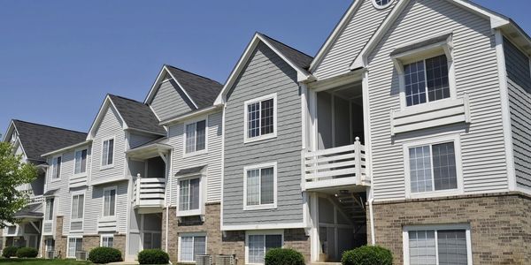 commercial pressure washing