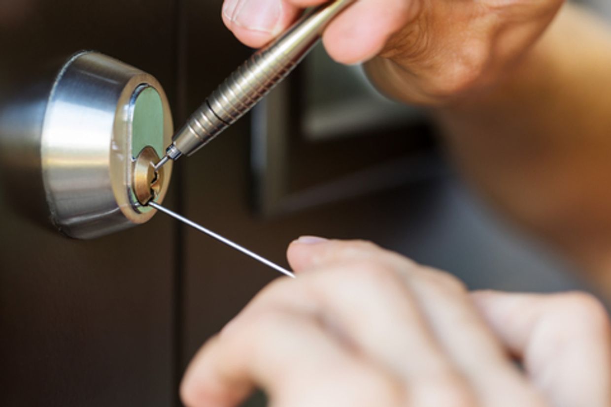 Lockout, Open Lock Service, Locksmith SG