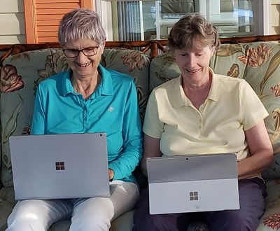 Nancy and Becky at work on the lanai of their Florida home (Photo: Sara Fleming)