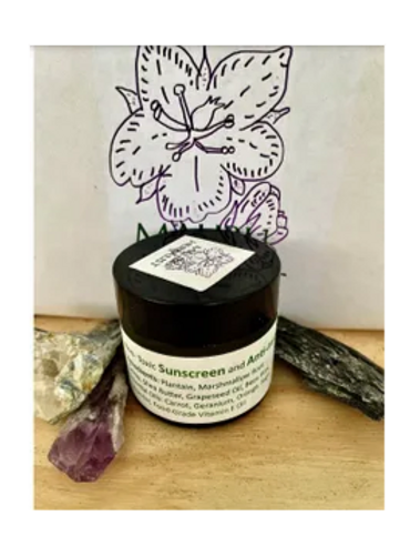 Non Toxic Sunscreen with plant minerals Zinc and PABA