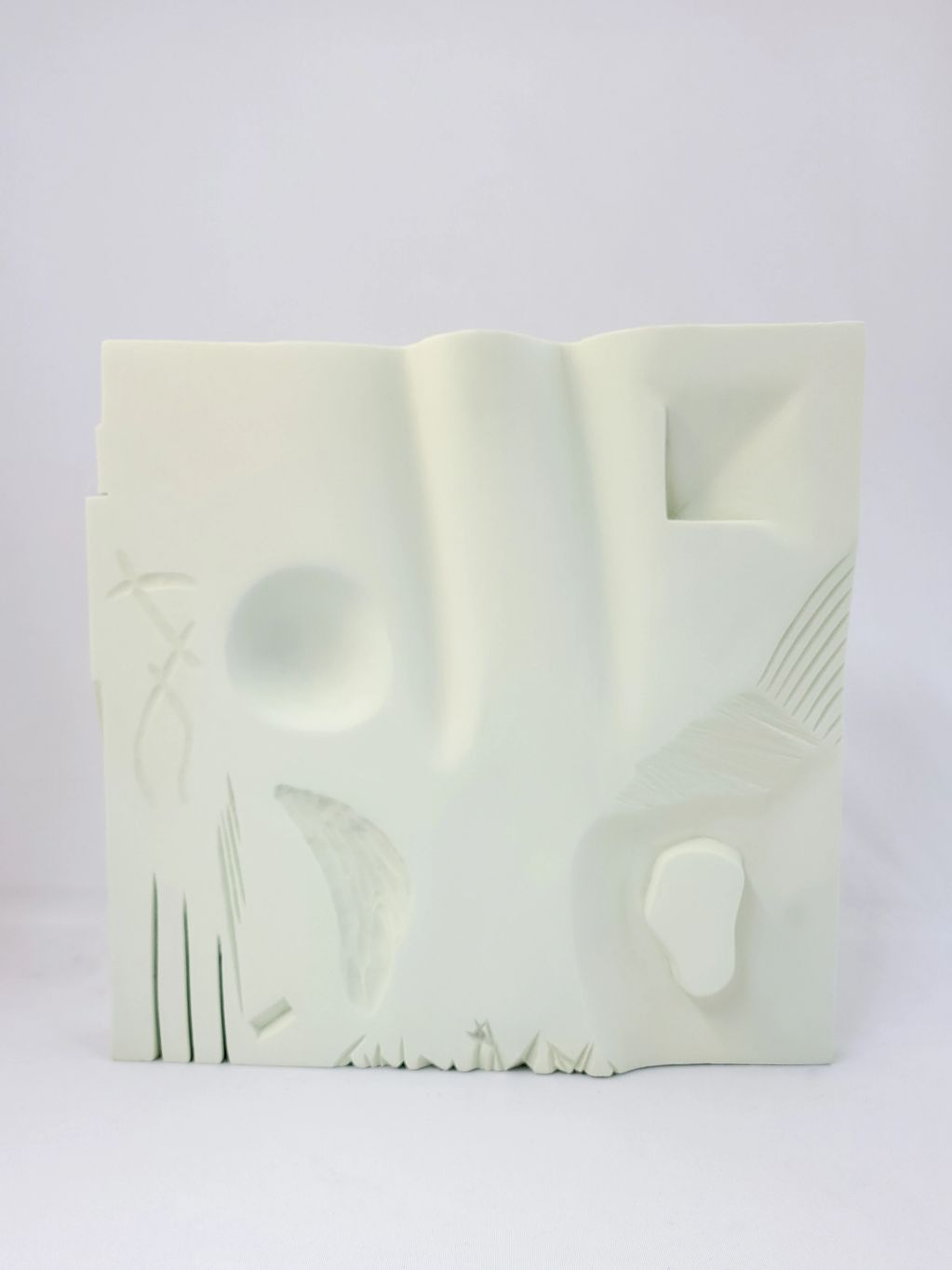 Oliver Pauk, digital contemporary artist, new sculptural work handcarving on high-density foam