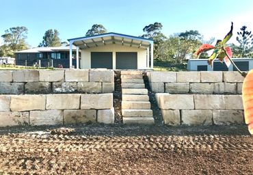 RETAINING WALLS - Supply & installation SANDSTONE BOULDERS & BLOCKS TOOWOOMBA GOLD COAST BRISBANE
