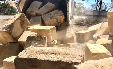 RETAINING WALLS - Supply & installation SANDSTONE BOULDERS & BLOCKS TOOWOOMBA GOLD COAST BRISBANE
