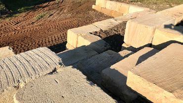 RETAINING WALLS - Supply & installation SANDSTONE BOULDERS & BLOCKS TOOWOOMBA GOLD COAST BRISBANE