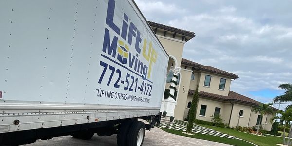 Lift Up Moving