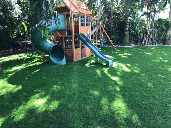 Artificial grass playground Miami