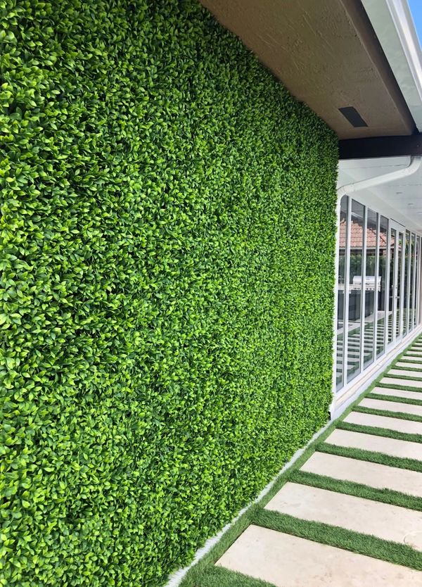 Artificial boxwood ivy wall