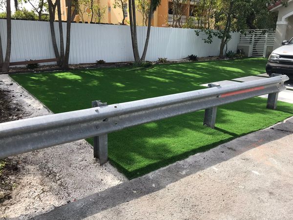 Artificial grass front yard area Miami
