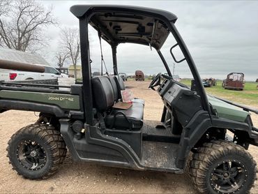 2023 john deere xuv 835m