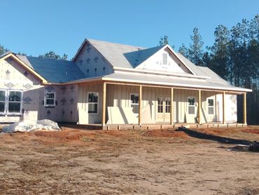 4400 square foot Farmhouse with detached carport in rear
