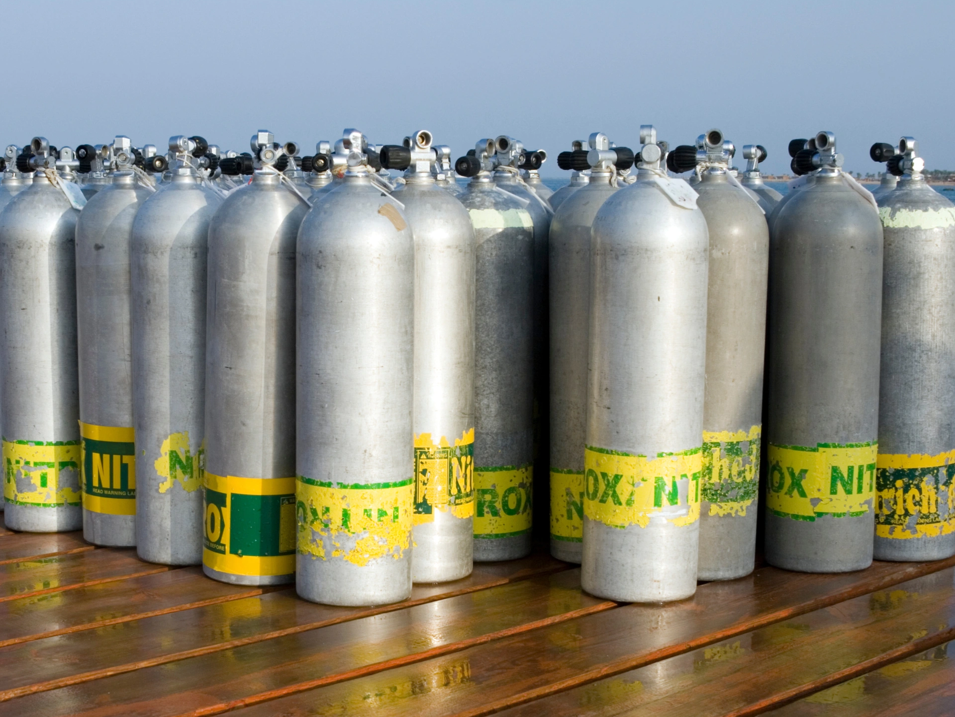 Nitrox recommended during our Key Largo guided scuba diving trips to deep wreck dives