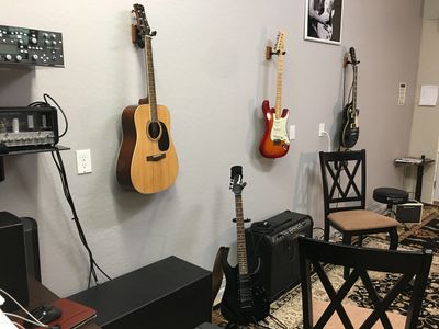 Guitar studio 