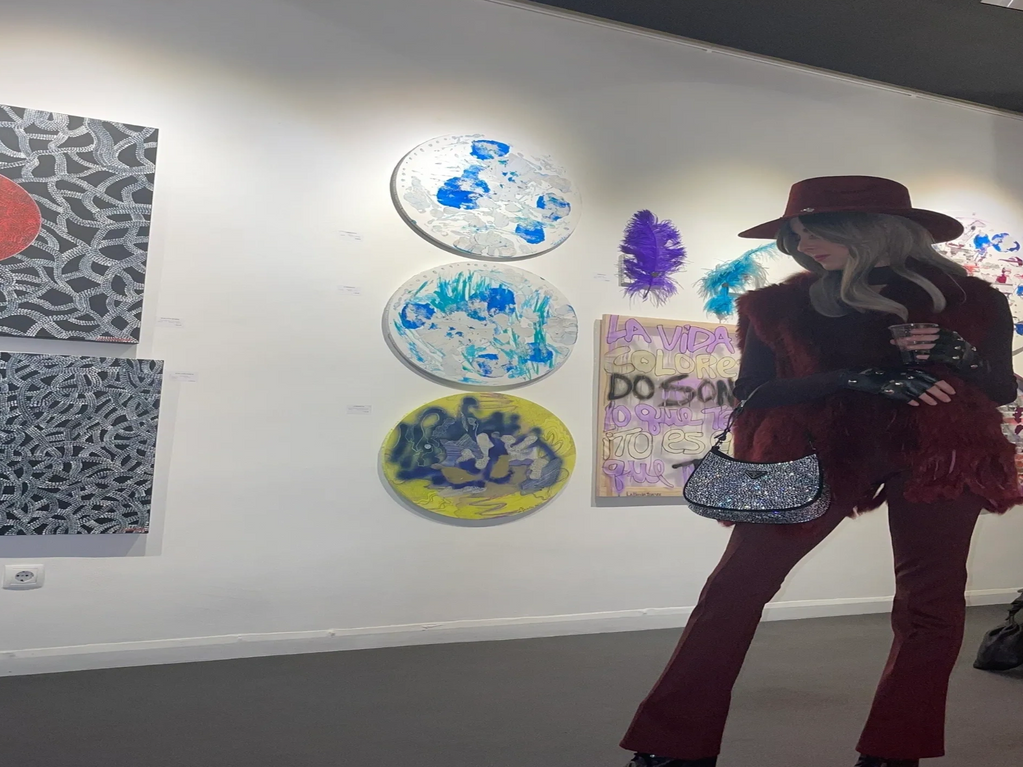 <alt>Meet the Artist</alt>