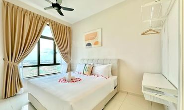 Comfy Bed with beautiful view