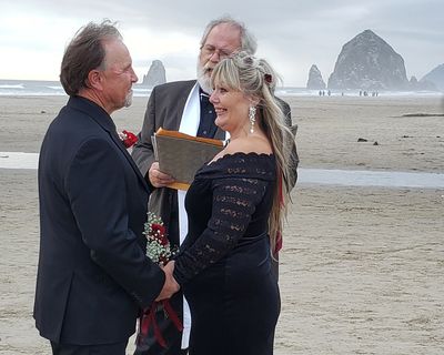 Wedding on Cannon Beach, Oregon