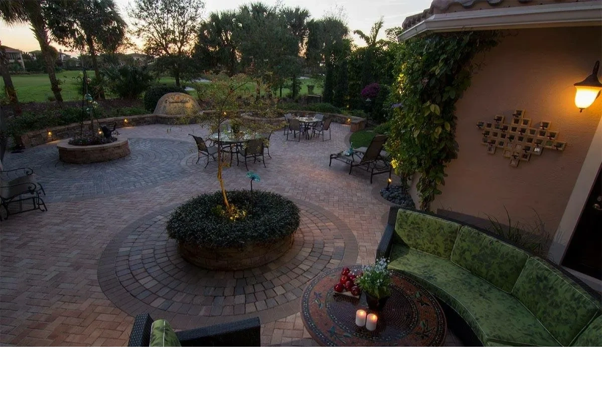 interlocking paver courtyard at Parkland Golf and Country Club

paver patios
paver courtyards