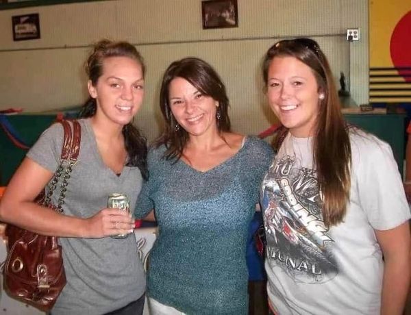 Brittnee, Brooke and Carlie Bickford Realty 2012