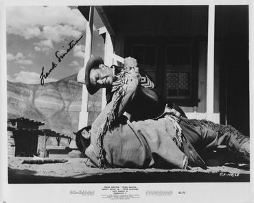 Frank Sinatra in Sergeants 3 - Paria Canyon