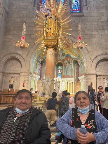 Sebastian and his sister Rose prayed before the relics of St. Anne