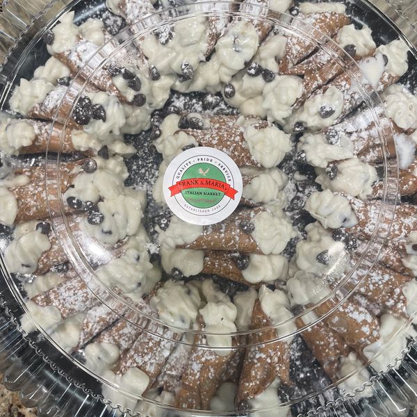 fresh cannoli